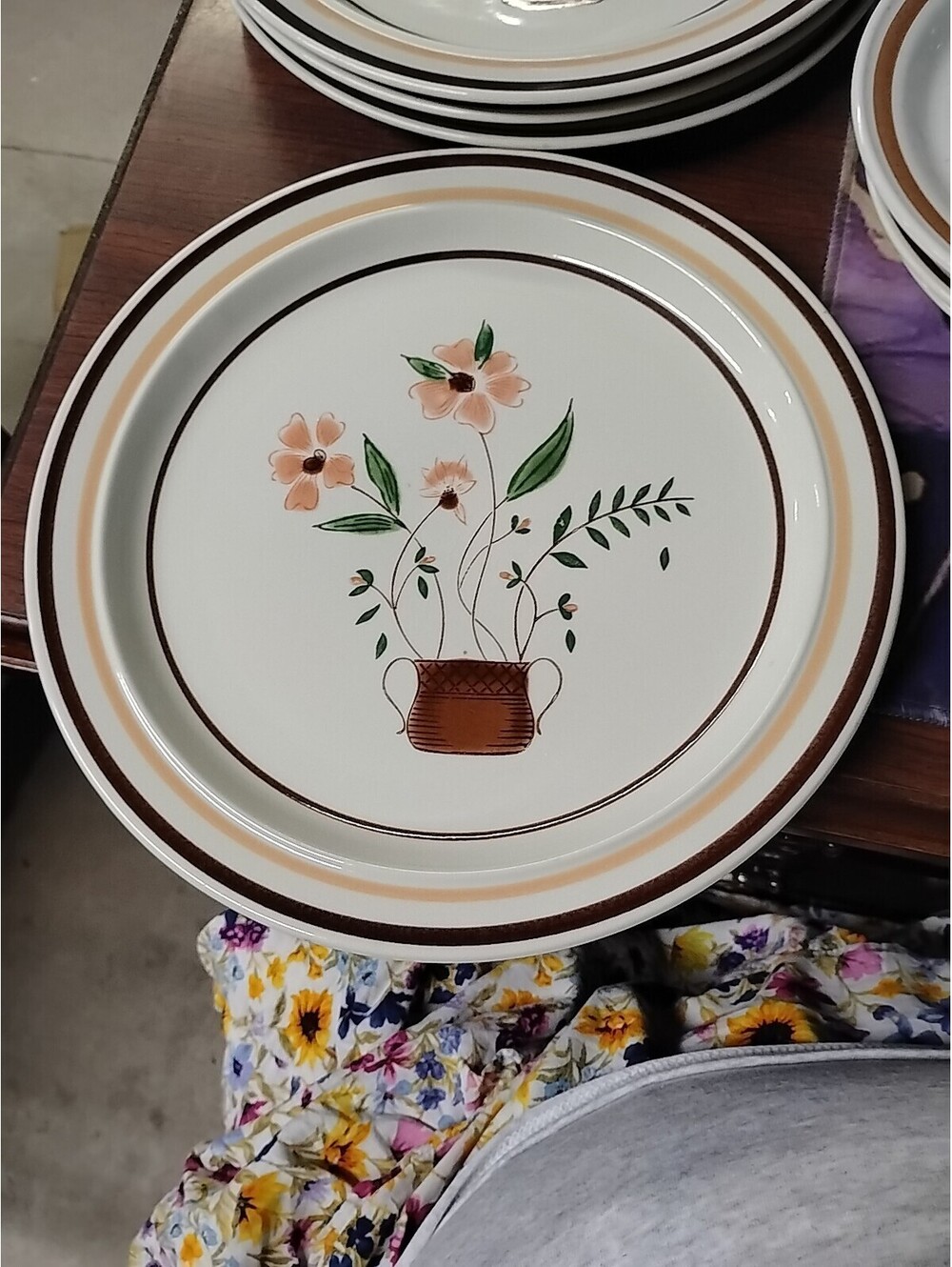 Vintage Countryside Stoneware Collection Made in Japan Floral 11” Dinner Plate